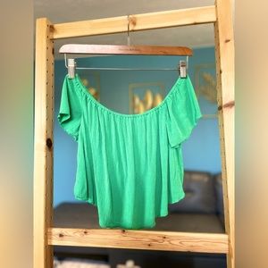 🌸Forever 21 Green Crop Top - Size Small🌸